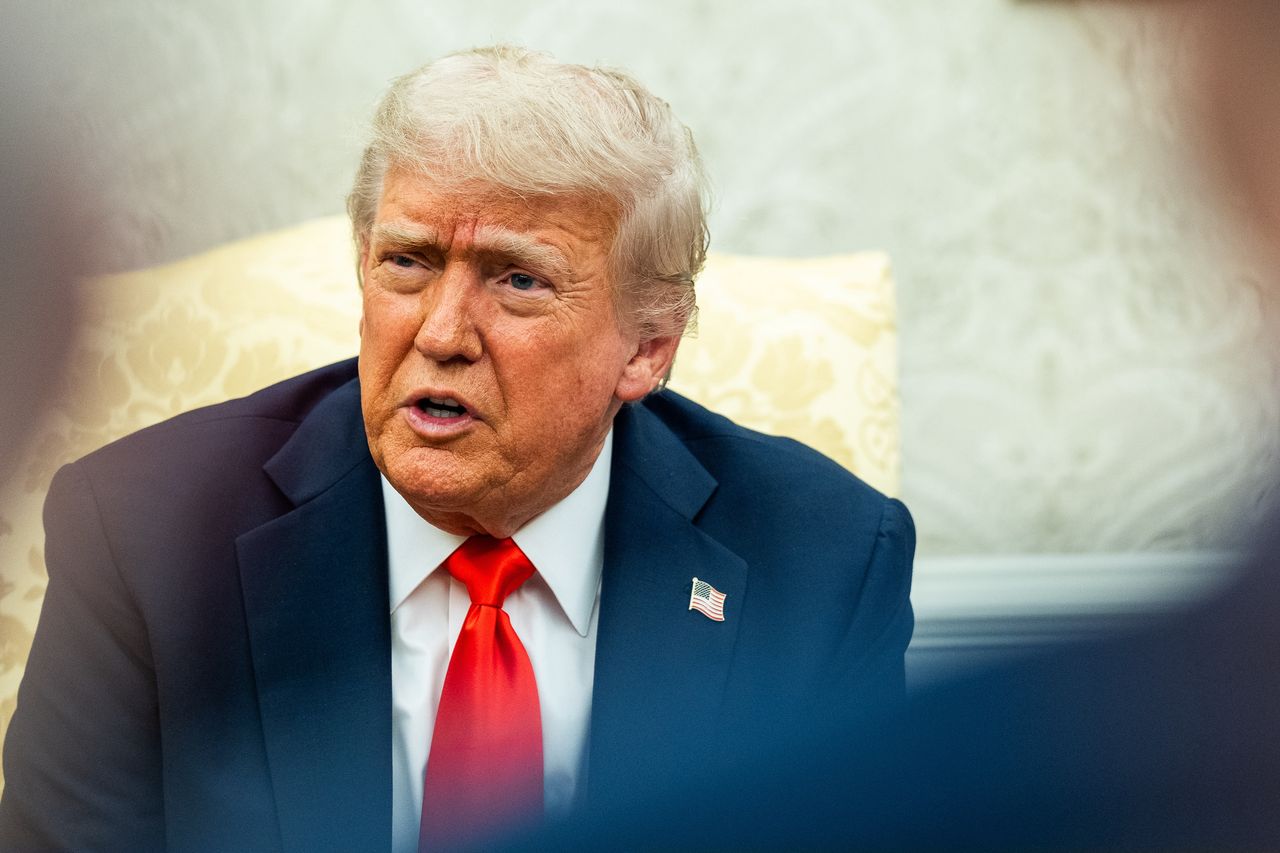 Trump pushes to soften Russia sanctions legislation