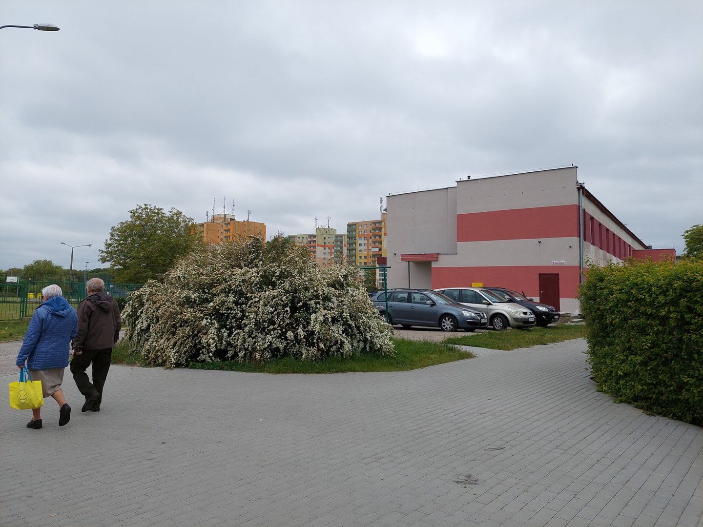 Żłobek na Rządzu w Grudziądzu od lat czeka na remont. Władze miasta próbują pozyskiwać na ten cel środki zewnętrzne. Jak dotąd bezskutecznie. Tymczasem znalazły się pieniądze na budowę parkingu na tym osiedlu