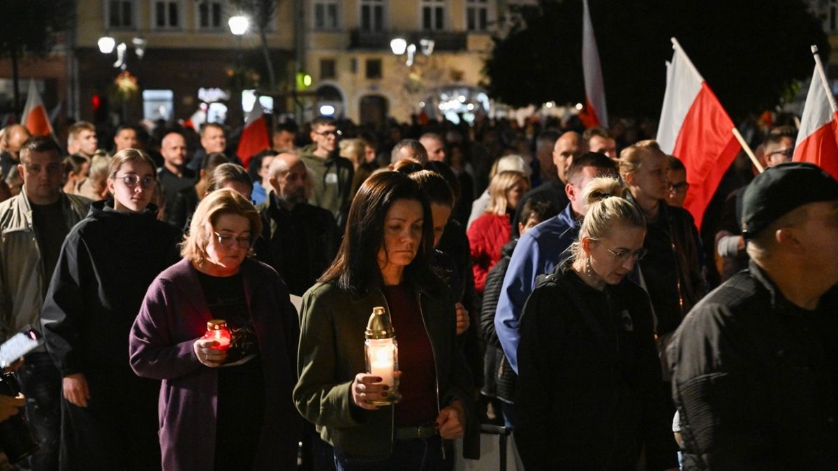 Uczestnicy marszu milczenia.