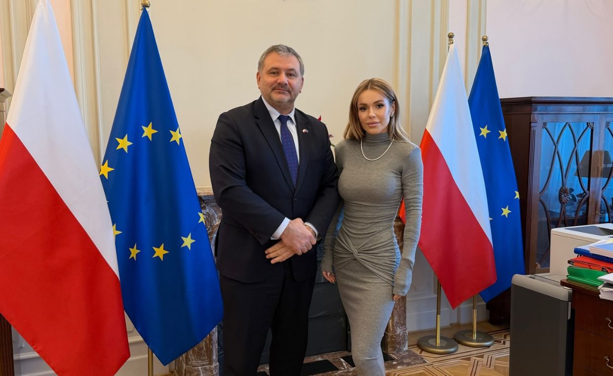 wiadomości,aktualności,WP Wiadomości Doda spotkała się z ministrem Żurkiem. Tematem prawa zwierząt