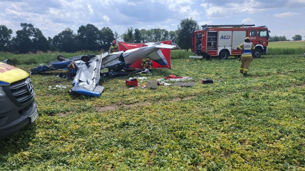 Wypadek awionetki. Dwie osoby poszkodowane