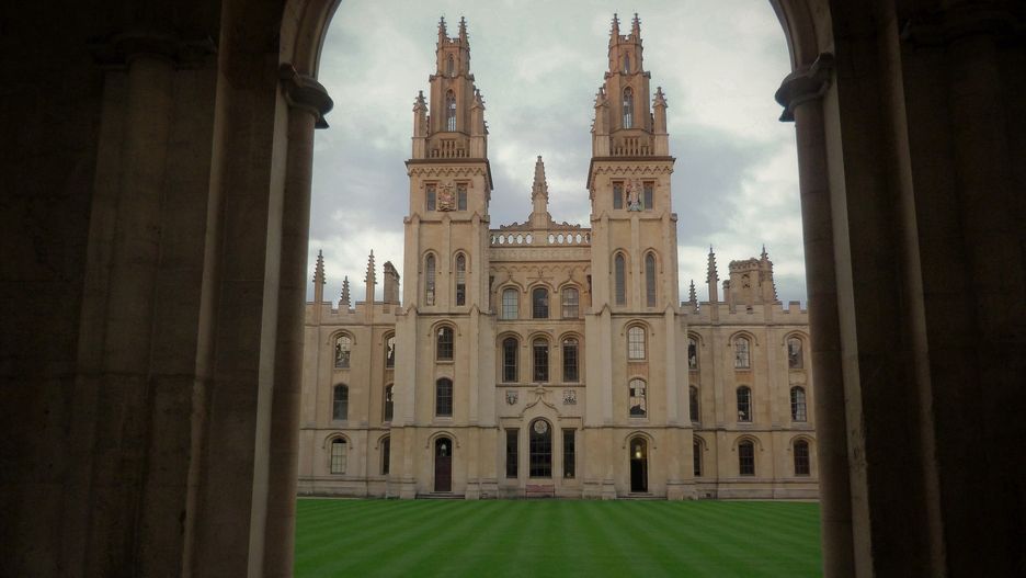 Polscy studenci za granicą tęsknią za tym, co ich koledzy w kraju: za powrotem do normalności