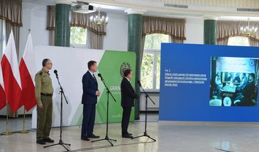 Gąsior: "Ciemny lud to kupi". Pokazali zoofilskie zdjęcia, ale najgorsze jest co innego [OPINIA]