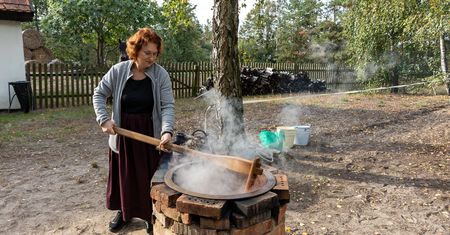 Powidła, len i omłoty. Tak wyglądała jesień w Osieku nad Notecią