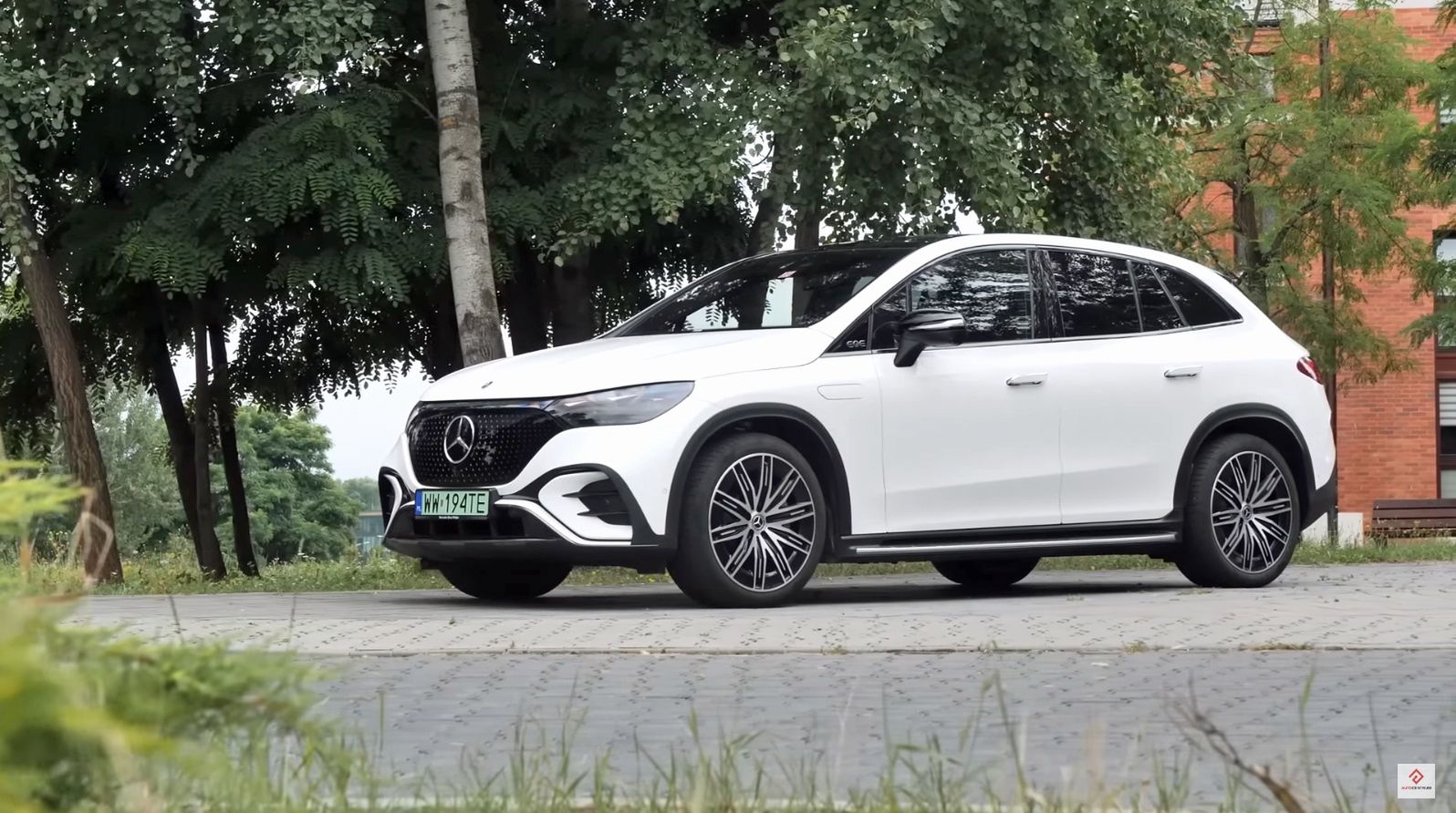Mercedes EQE SUV