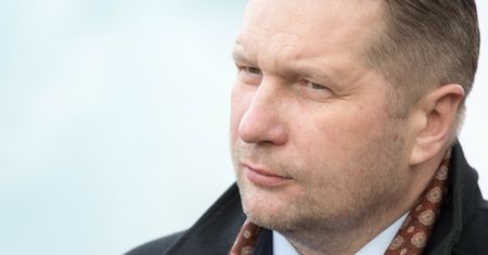 Senackie komisje za odrzuceniem "lex Czarnek". Zdecydował jeden głos
