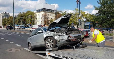 Będą niższe kary za brak OC? Prezes Uniqa komentuje i wyjaśnia, dlaczego ubezpieczenia tanieją