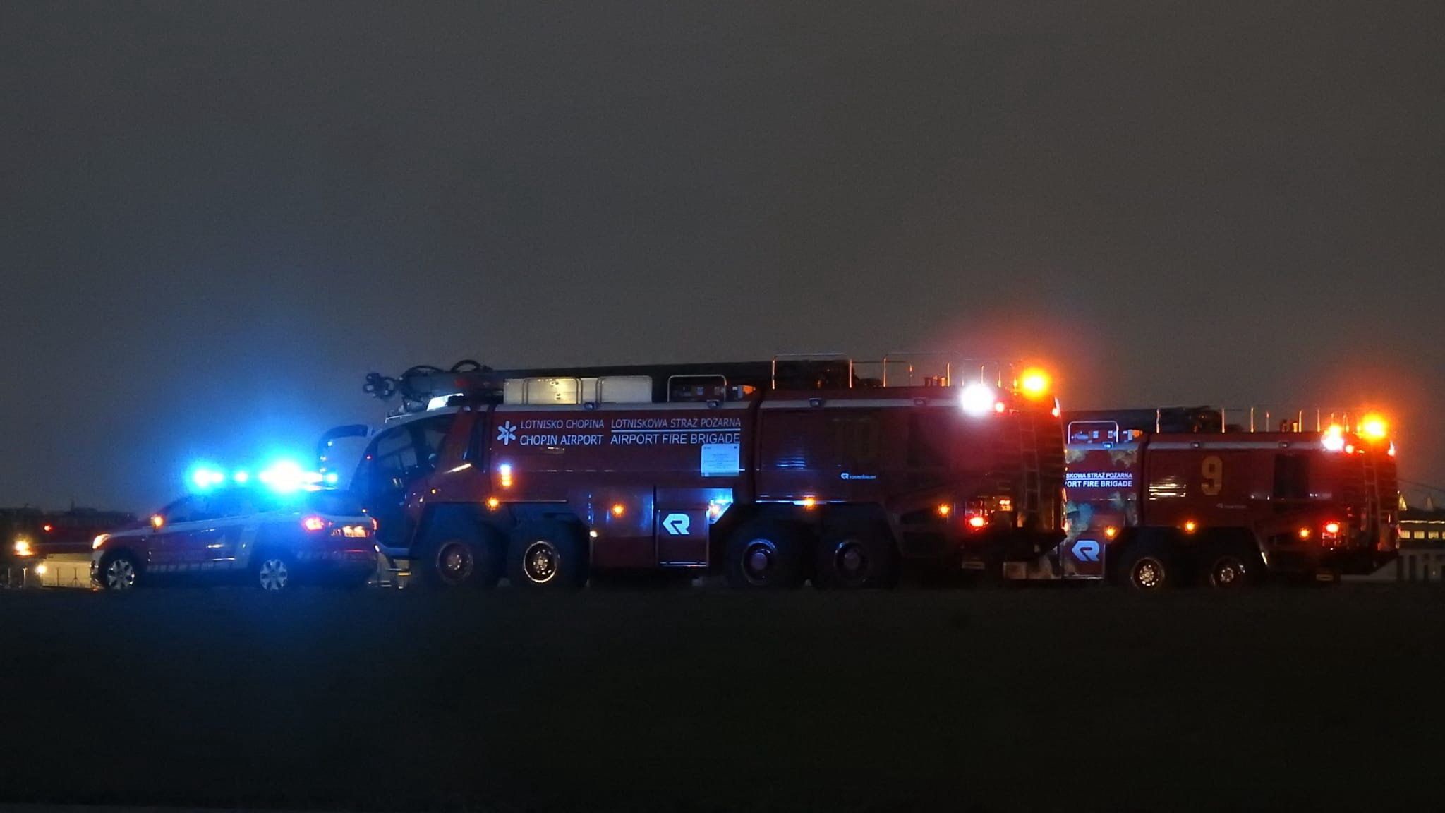 Akcja na płycie Lotniska Chopina po lądowaniu rejsu EK 177
