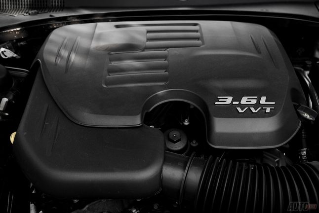 Lancia Thema 3,6 V6 Executive - test