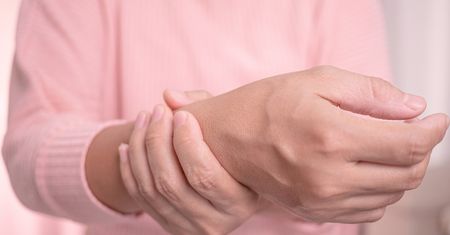 Ból neuropatyczny	– przykłady, przyczyny, objawy i leczenie