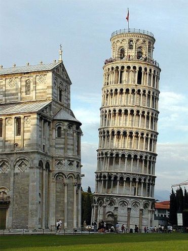 Fotograficzna fascynacja Krzywą Wieżą w Pizie
