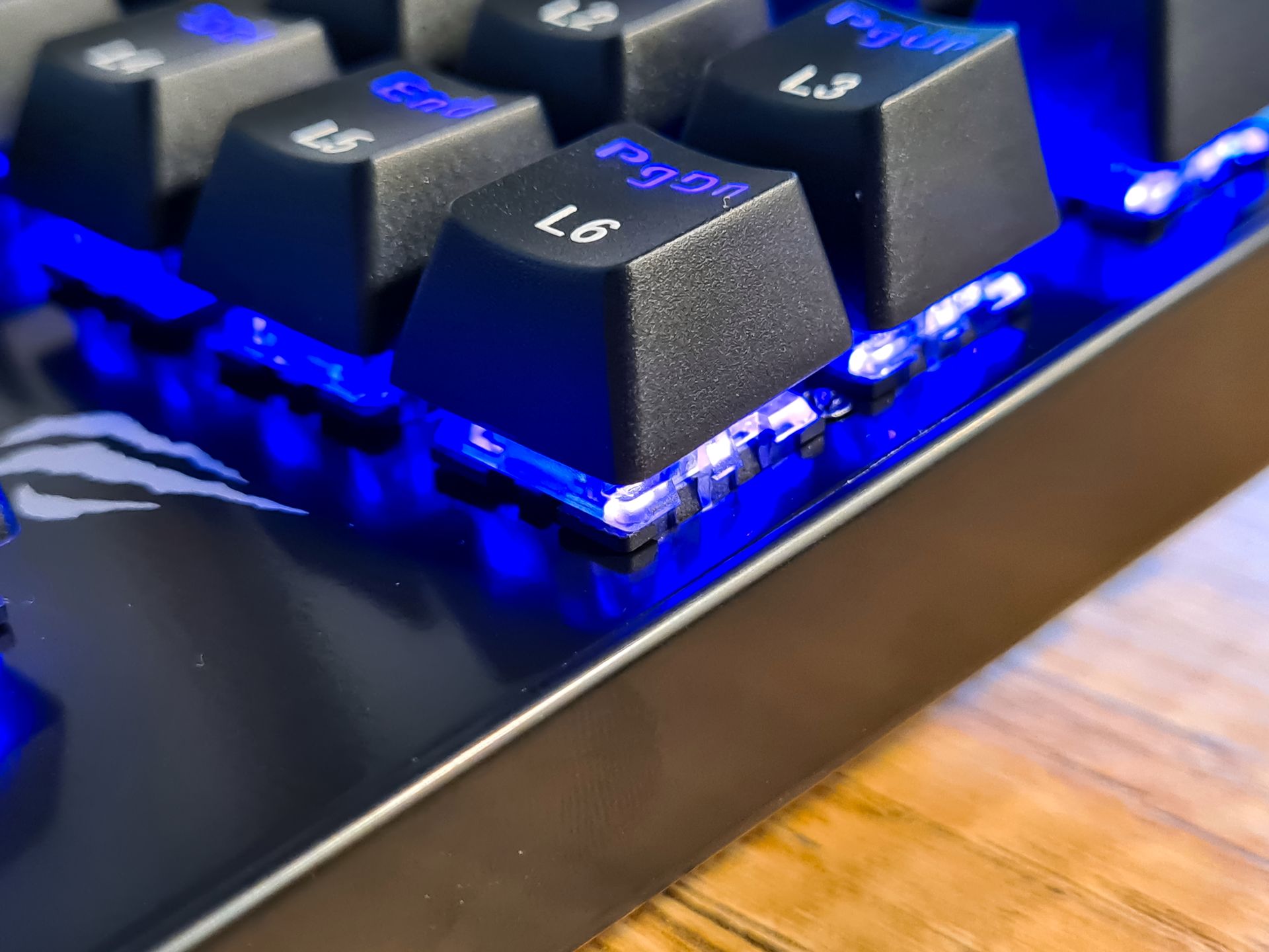 Słuchawki Havit H2018U USB 7.1 i klawiatura mechaniczna KB857L: Zestaw tylko dla graczy? 25