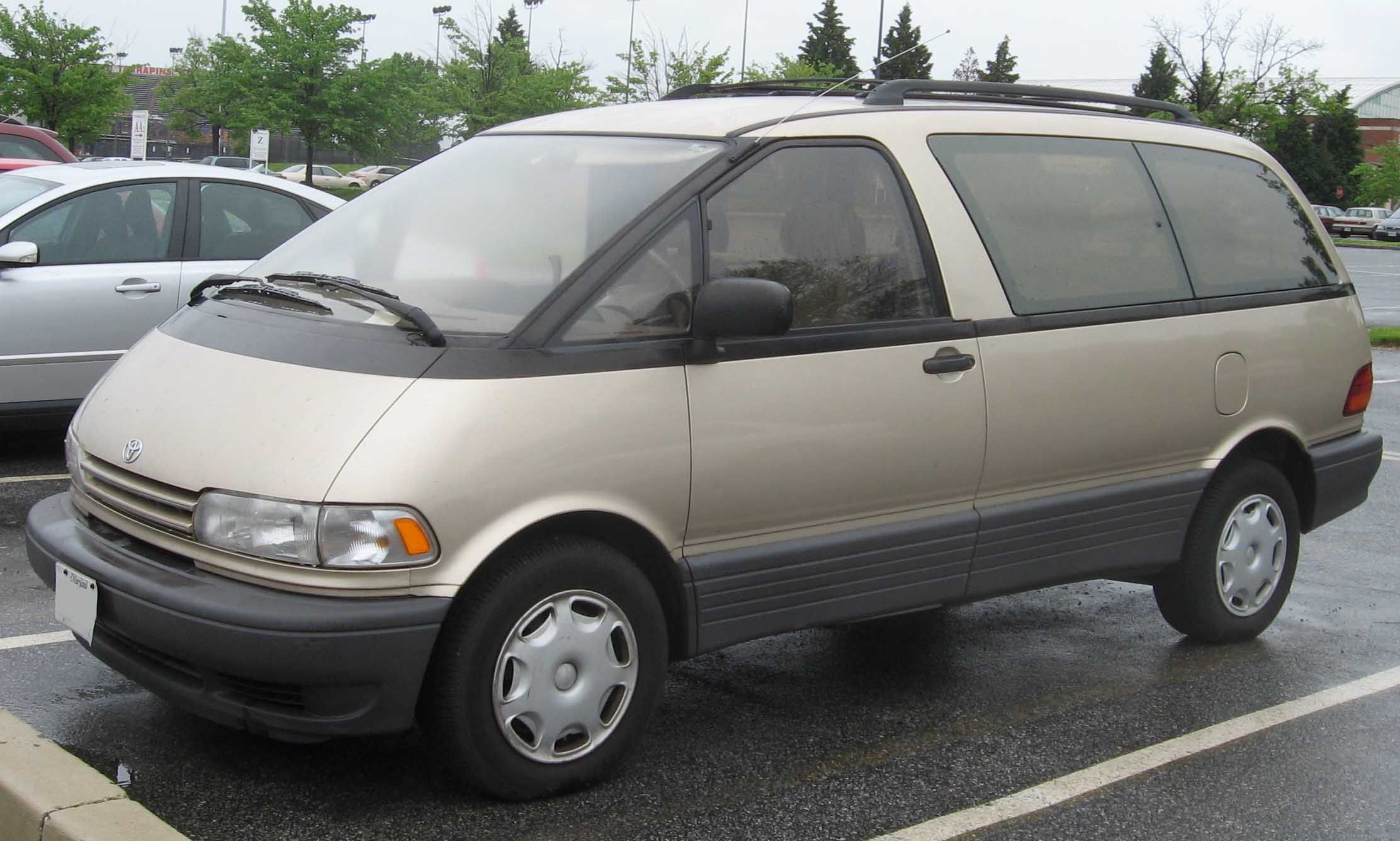 Toyota-Previa