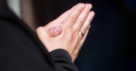 Ksiądz nie chciał pomodlić się za chorych. Powodem poglądy parafianki