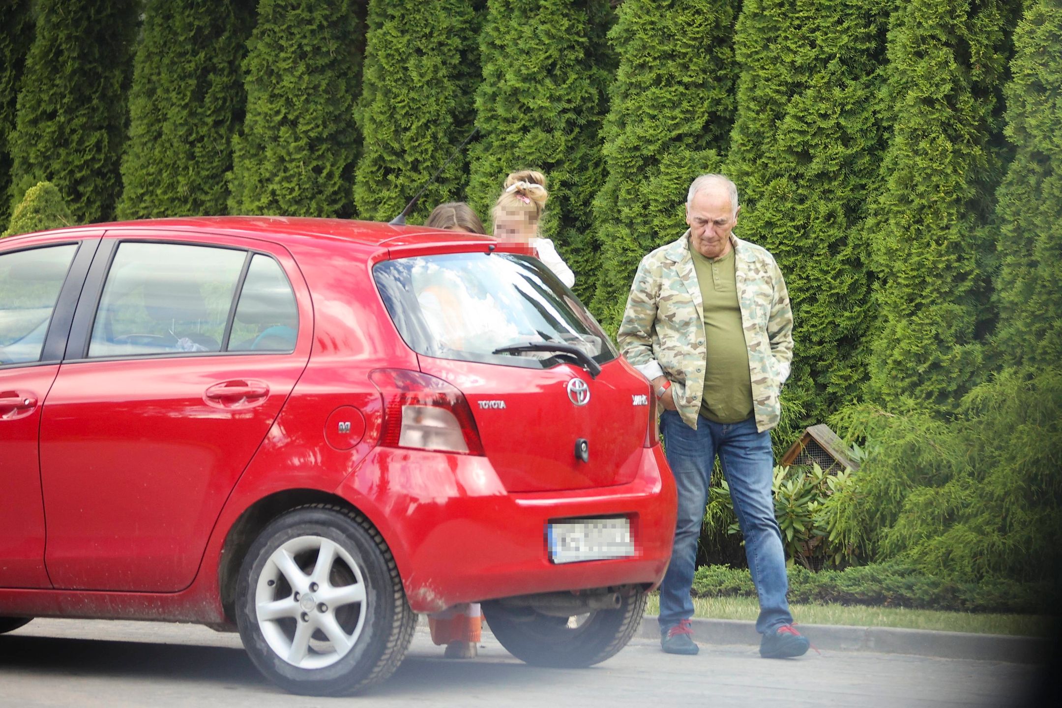 Karol Strasburger z żoną i córką
