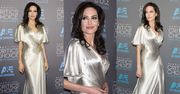 Jolie w srebrnej sukni na gali Critics Choice! (ZDJĘCIA)