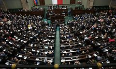 Alkohol dla posłów trochę droższy. Po pytaniach WP podwyżka w "barze za kratą"