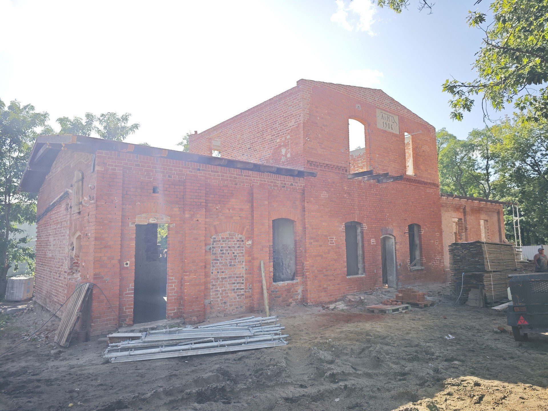 Budynek, który powstał w 1906 roku, przy okazji gruntownej modernizacji rakarni.