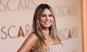 Mini i dekolt w roli głównej. Klum wie jak zwrócić uwagę