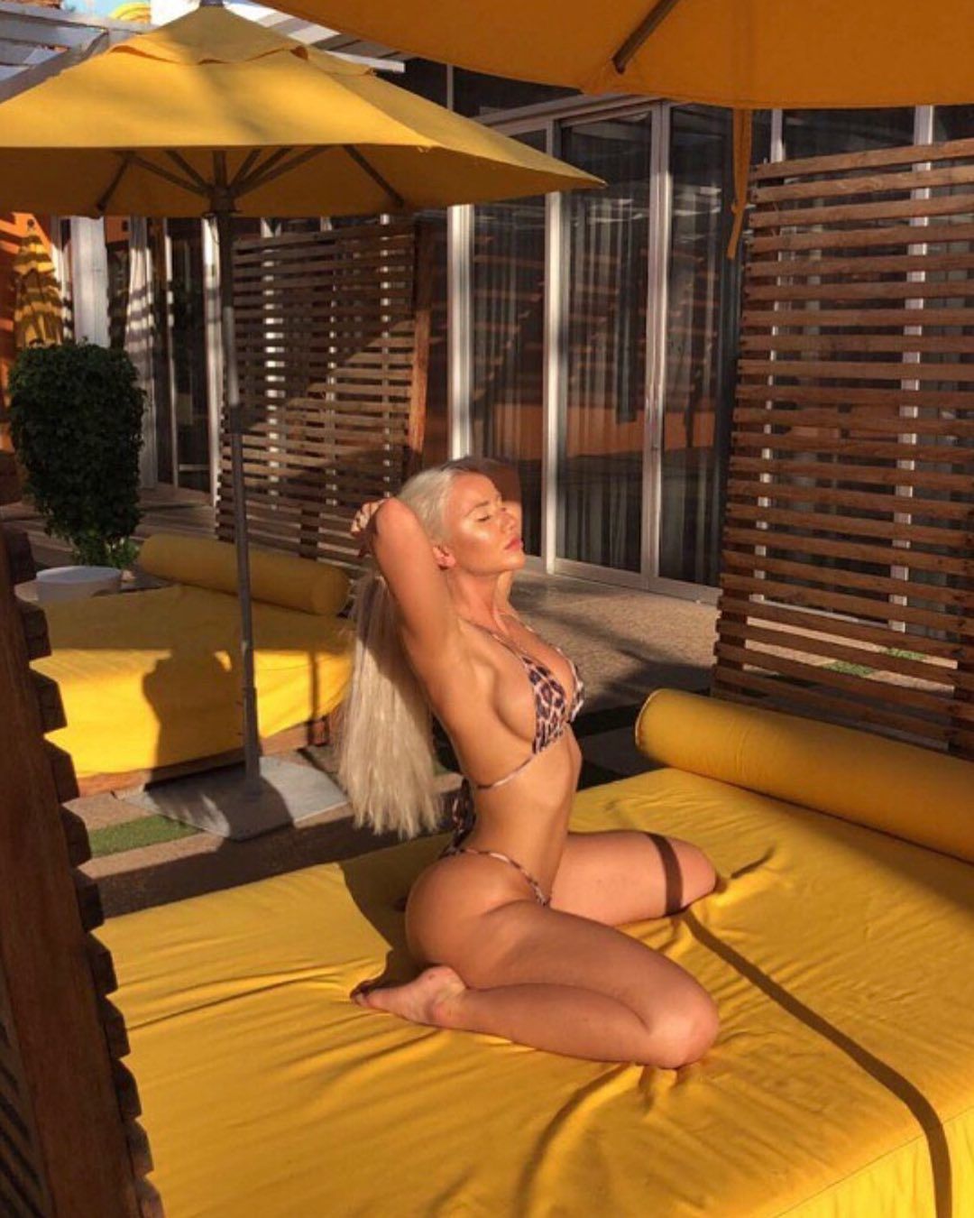 Josie z "Love Island"