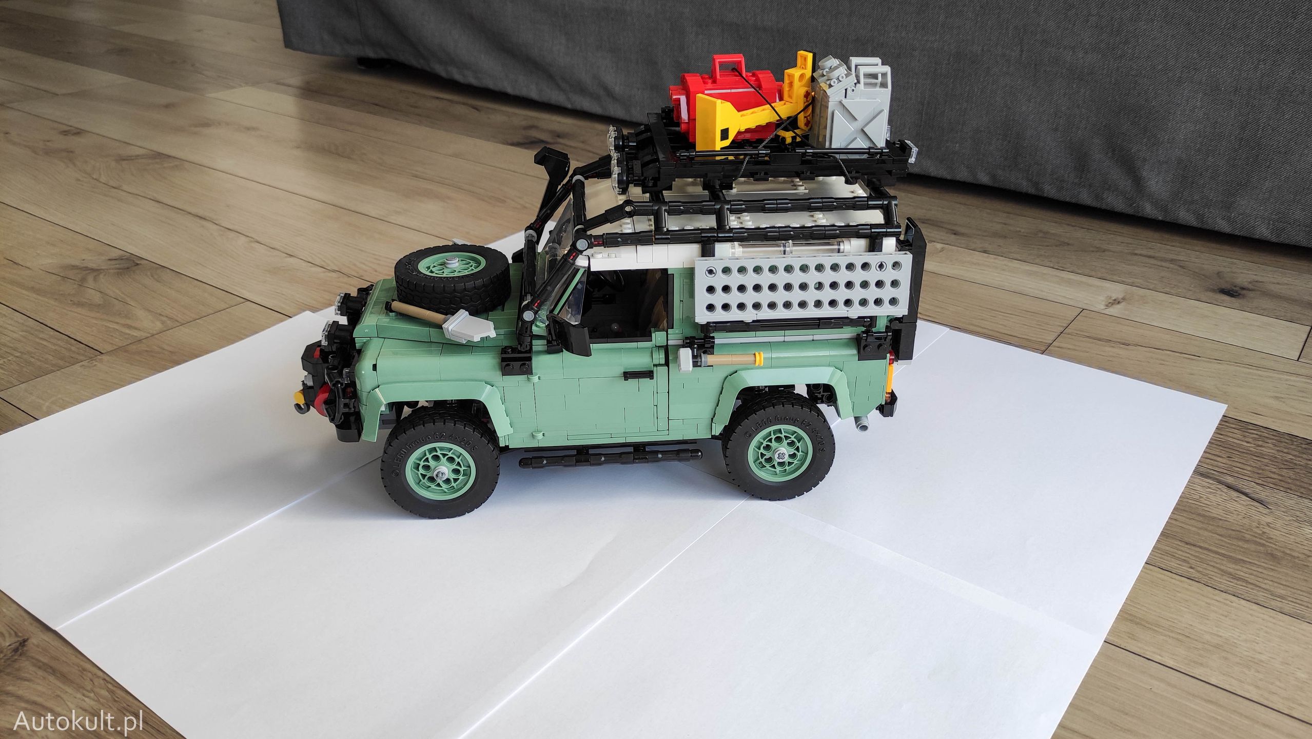 Land Rover Defender Classic 90 Lego Icons
