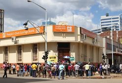 Zimbabwe grozi wpadnięcie w gospodarczą spiralę śmierci. Pogłębia się kryzys z powodu niedoboru gotówki