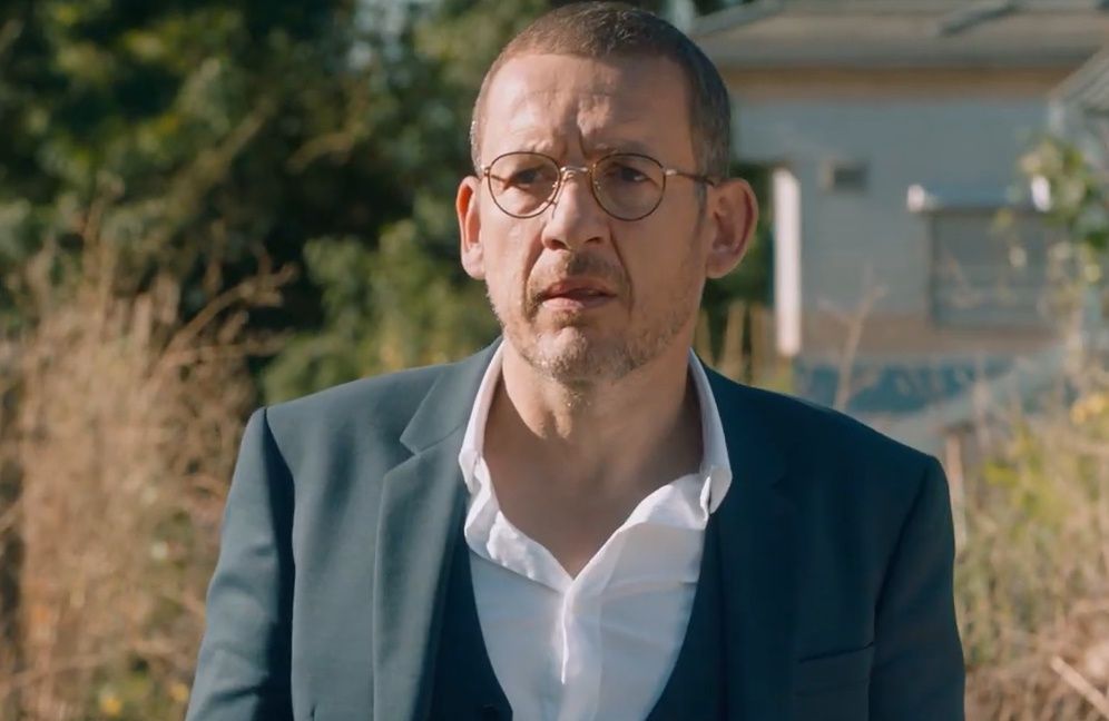 Jean Reno w filmie "Rodziny się nie wybiera"