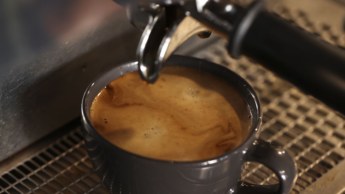 ANKARA, TURKEY - SEPTEMBER 30: Coffee processing at a coffee shop is seen during International Coffee Day in Ankara, Turkey on September 30, 2021. (Photo by Dogukan Keskinkilic/Anadolu Agency via Getty Images)