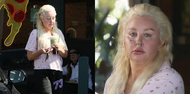 Amanda Bynes z nową fryzurą wyłania się ze sklepu w Los Angeles. Przyciemniła też brwi (FOTO)