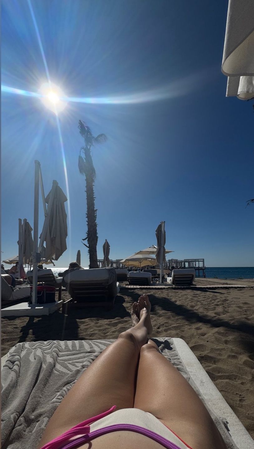 Edyta Pazura pręży ciało w bikini