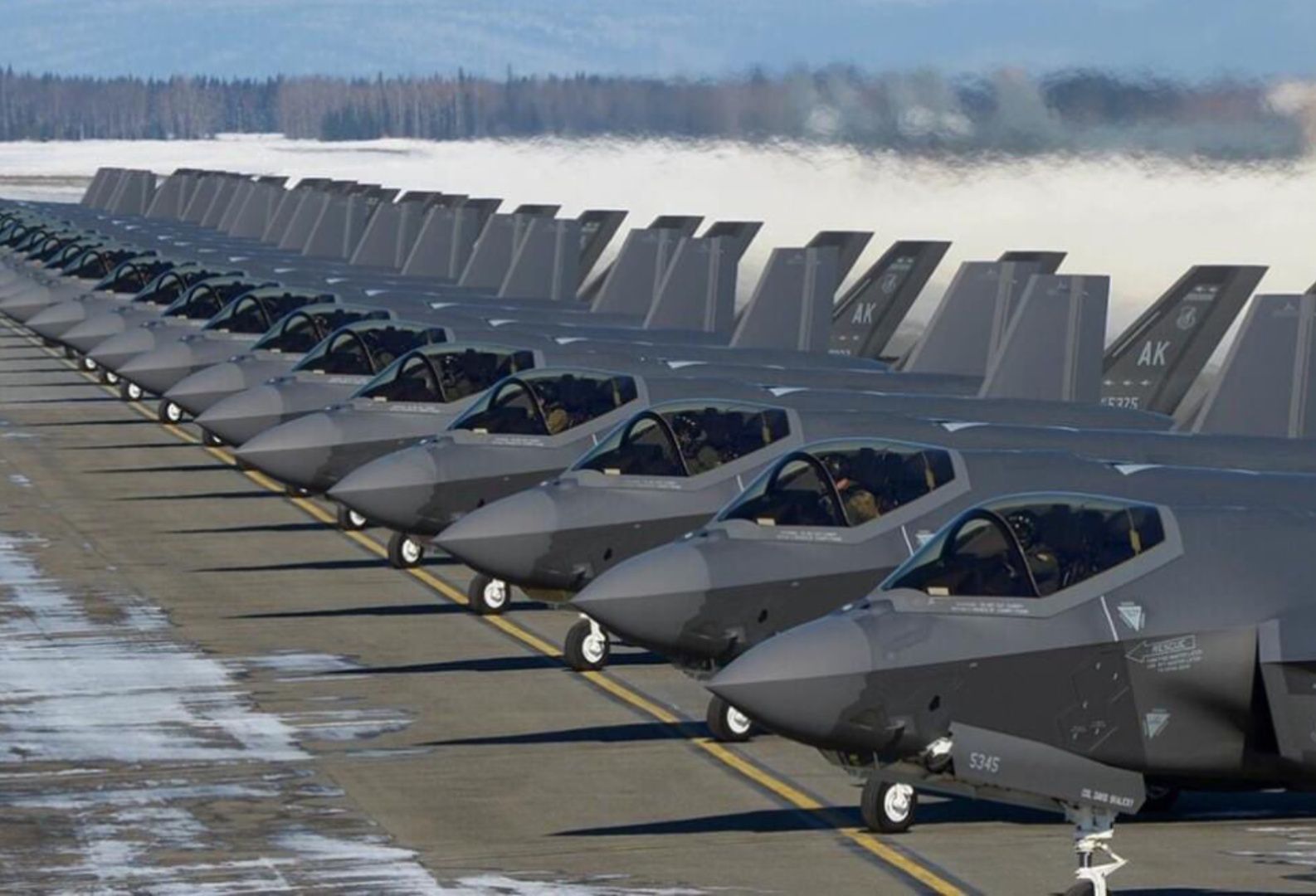 Myśliwce F-35.