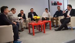 Nadawcy telewizyjni ze szkodą przenoszą do internetu zwyczaje z TV