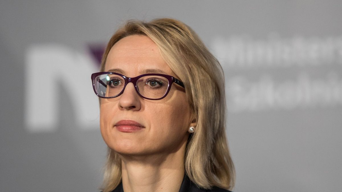 Teresa Czerwińska, minister finansów, ma przedstawić oficjalnie nowe propozycje w środę, 14 lutego