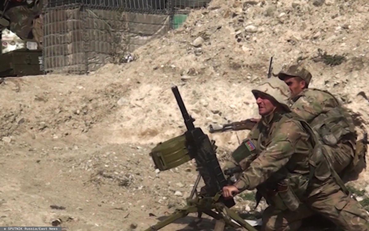 Armenia. Żołnierze Azerbejdżanu ostrzeliwują przeciwników