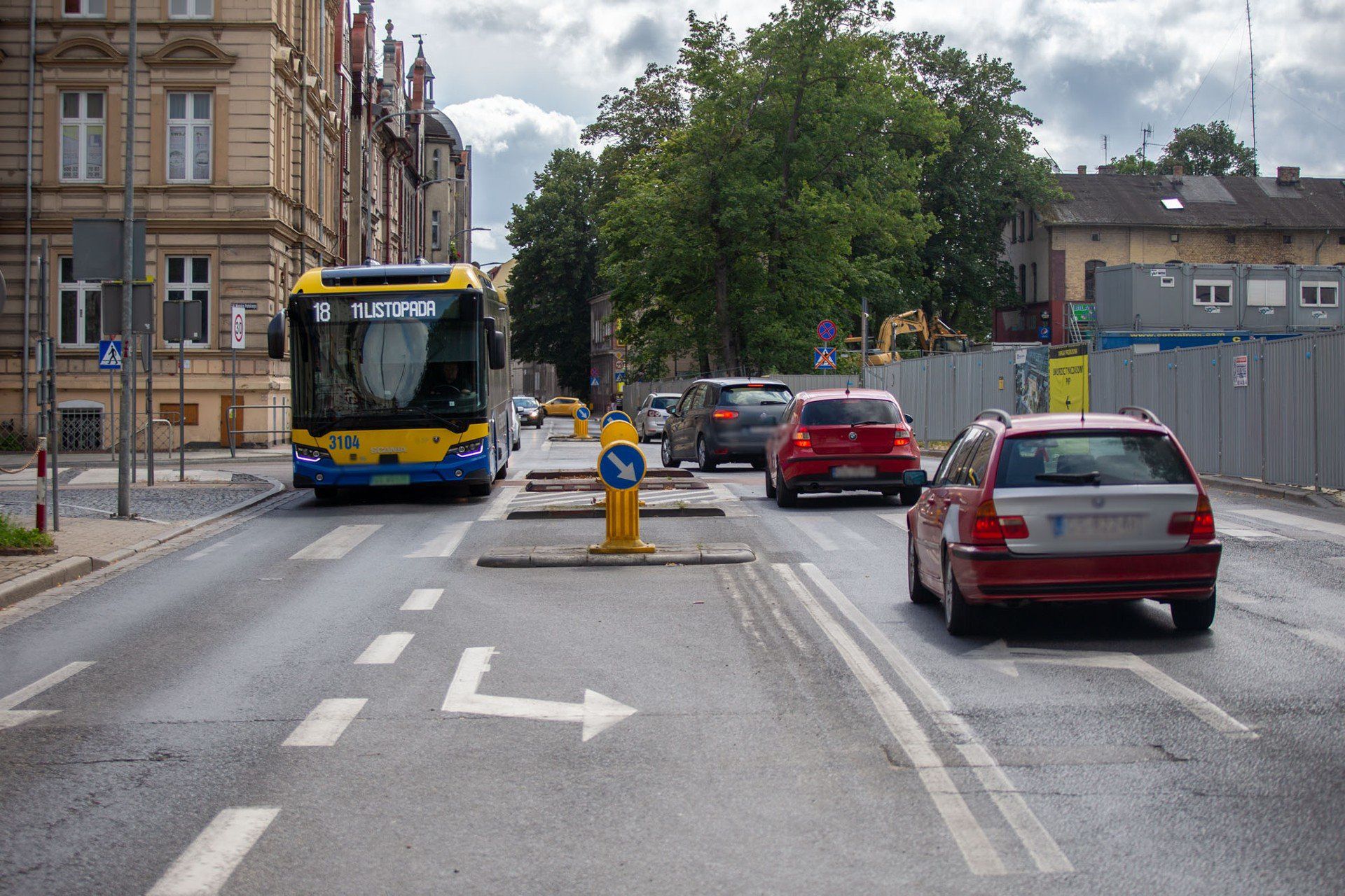 Ulica Kołłątaja w Słupsku przy dworcu kolejowym.