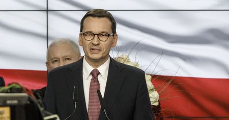 Koronawirus w Polsce. Premier Mateusz Morawiecki apeluje. "Stop fake newsom"