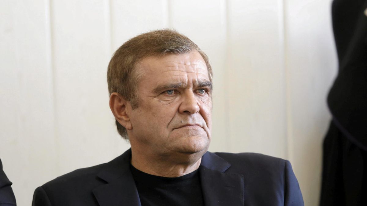 Roman Karkosik po kolejnych oskarżeniach o manipulacje zapowiedział wycofanie z giełdy