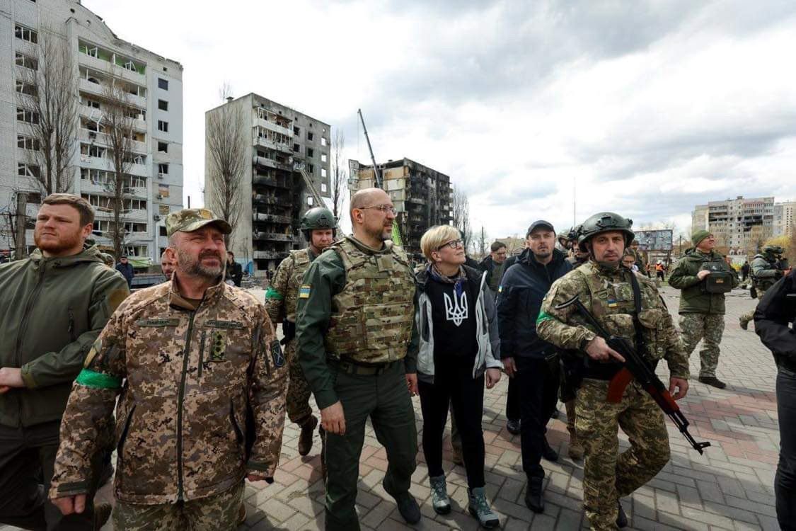 Ingrida Šimonytė podczas wizyty w Borodiance, zniszczonej przez Rosjan miejscowości pod Kijowem