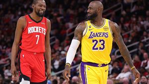 Starcie wielkich gigantów w NBA. Zaczęło się 18 lat temu