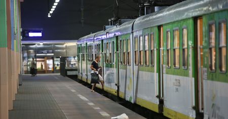 Zderzenie na dworcu w Warszawie. "Huk był ogromny"