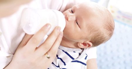 Urlop adopcyjny: co to jest, kiedy przysługuje i jakie prawa mają rodzice?