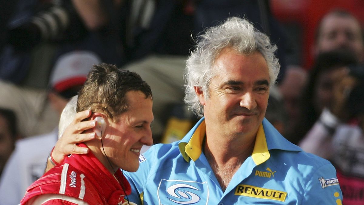 Michael Schumacher (po lewej) i Flavio Briatore