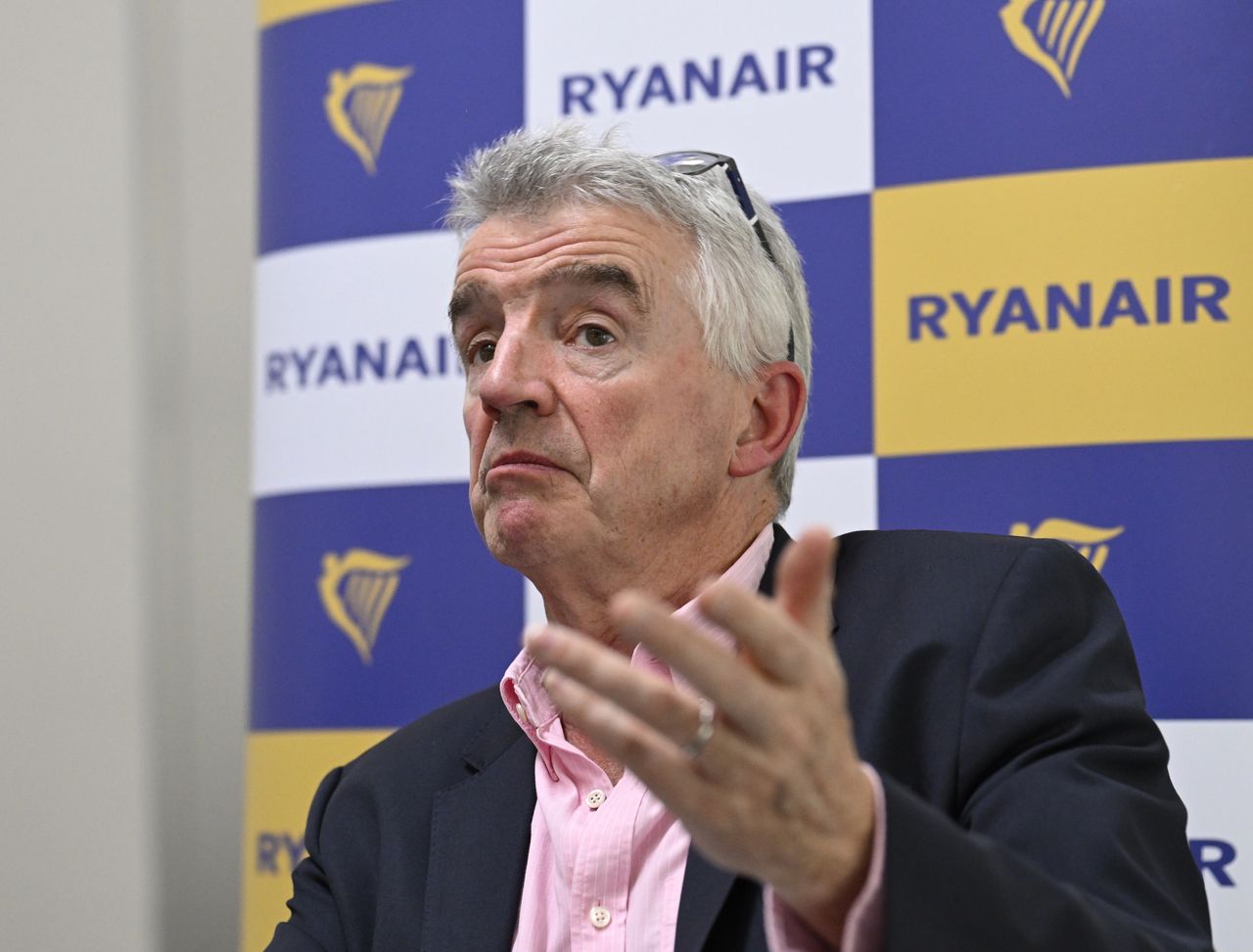 Ryanair CEO urges alcohol limits to curb unruly passengers