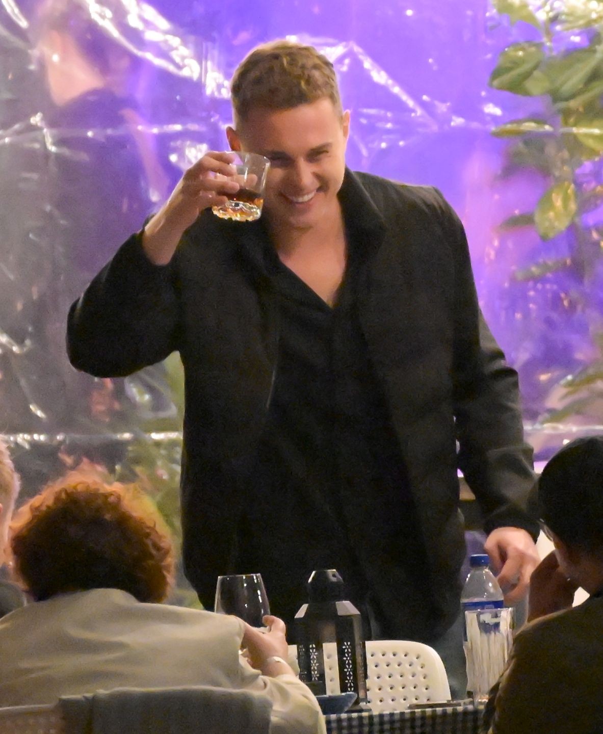 Adam Zdrójkowski na after party w Sopocie