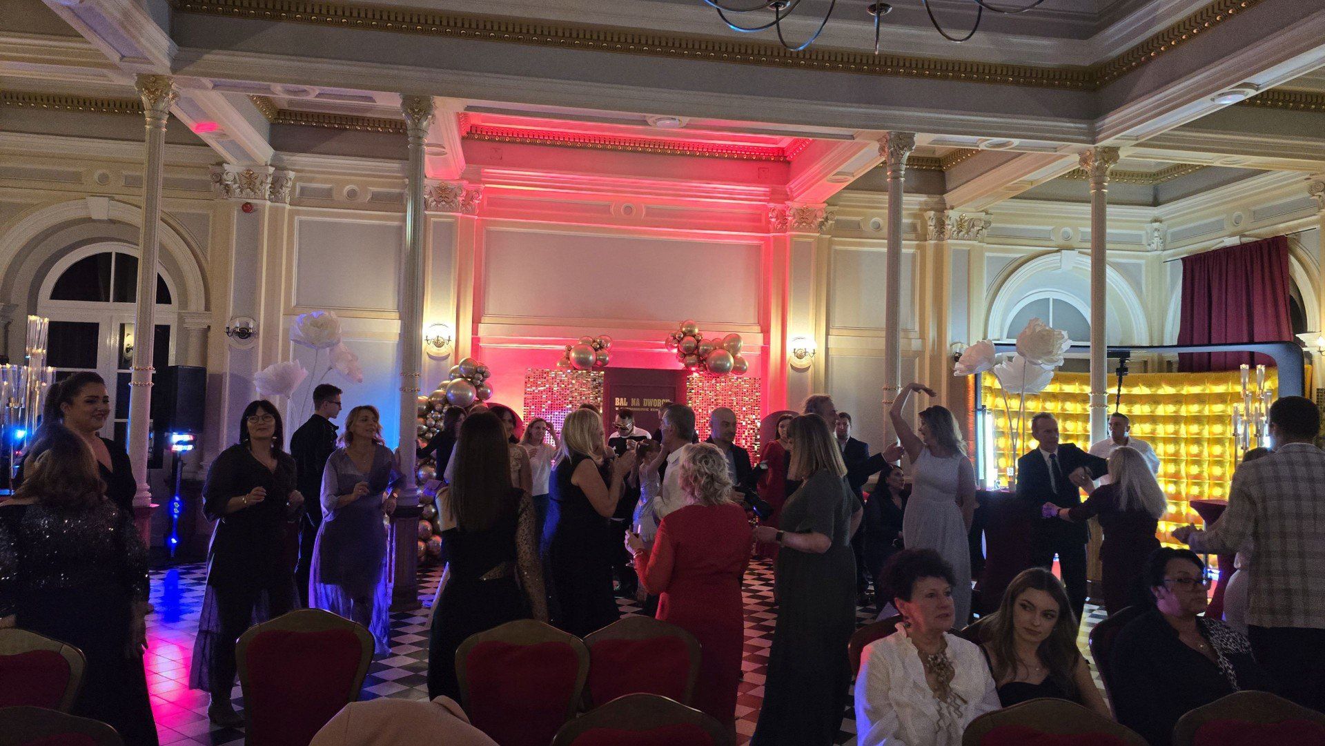 Tak było na balu charytatywnym 2025 w aleksandrowskim dworcu