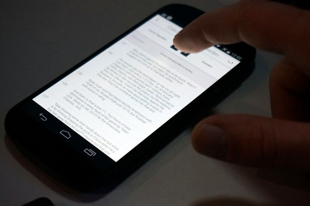 YotaPhone 2 - smartfon z dwoma ekranami wkrótce oficjalnie 8