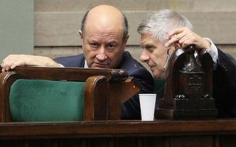 8 miliardów ekstra wpadło Rostowskiemu. Zobacz, co z nimi zrobi