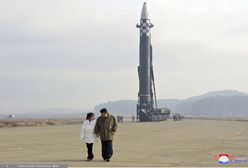 Kim Dzong Un pokazał córkę. Podziwiali "historyczny test ogniowy"