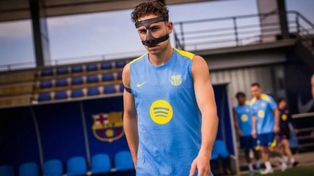 Barcelona: Fermín dołącza do "klubu maski"