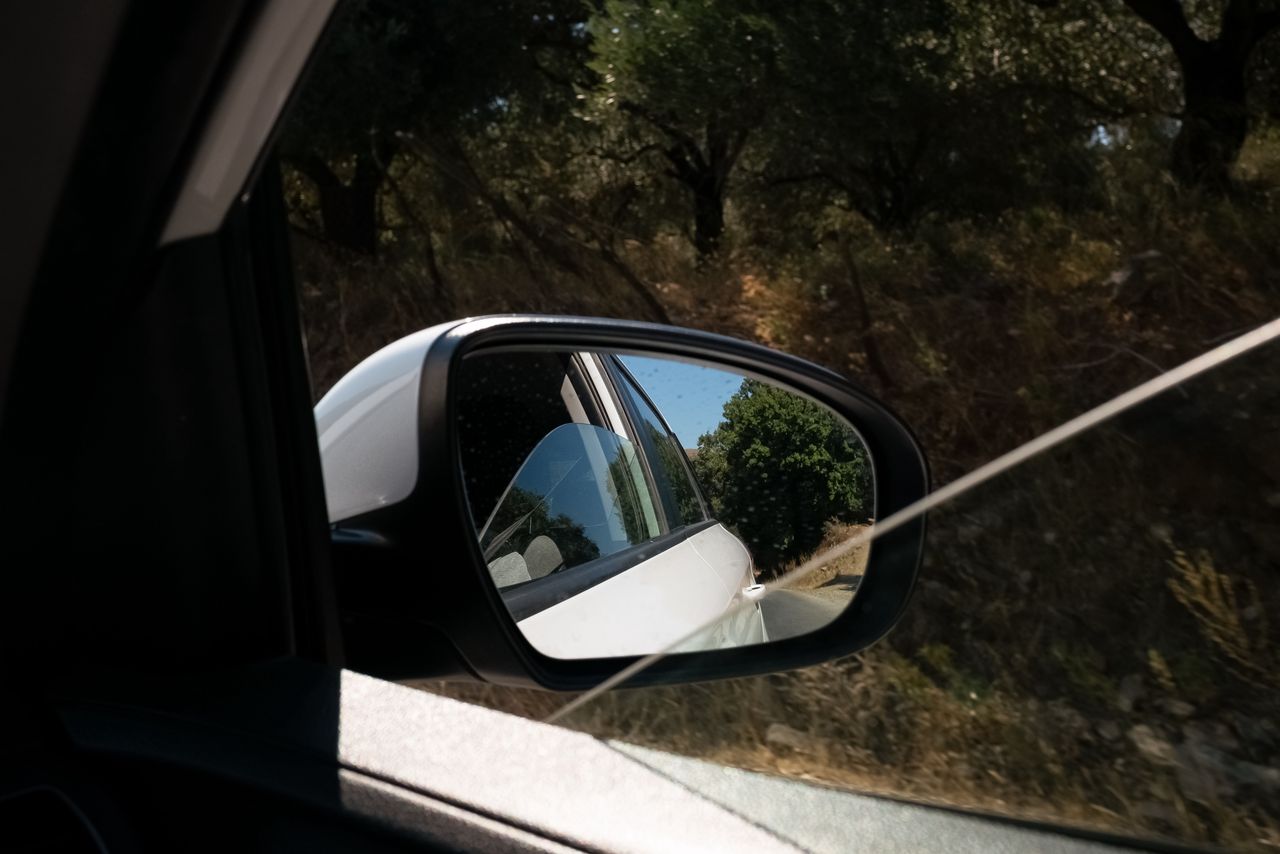 Unlocking the hidden potential of your car mirrors for safer driving
